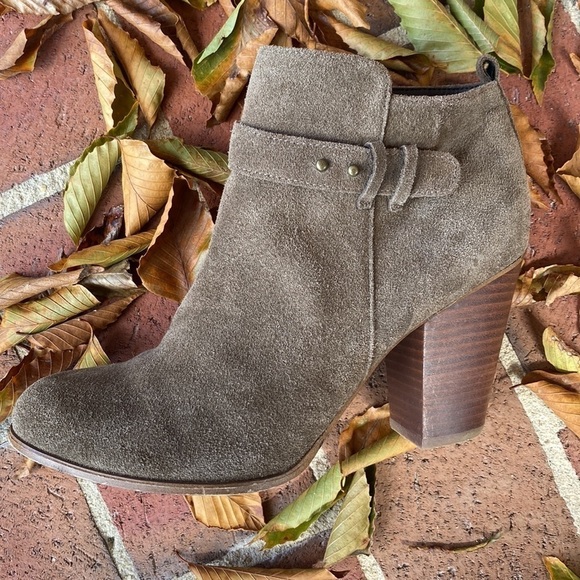 Franco Fortini Lexi suede booties size 9 - Picture 5 of 9